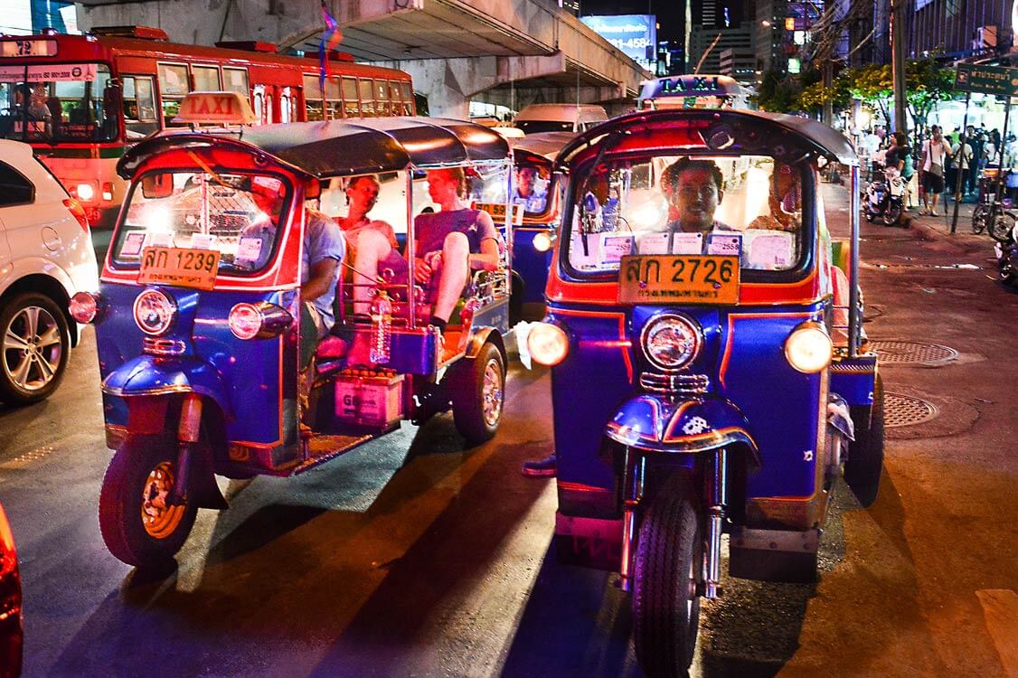everything-you-need-to-know-about-tuk-tuks-in-bangkok-2933 (1)